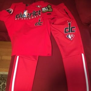 Pro Standard Luxury Collection sweat suit. XL. New. Authentic. Sold out!!